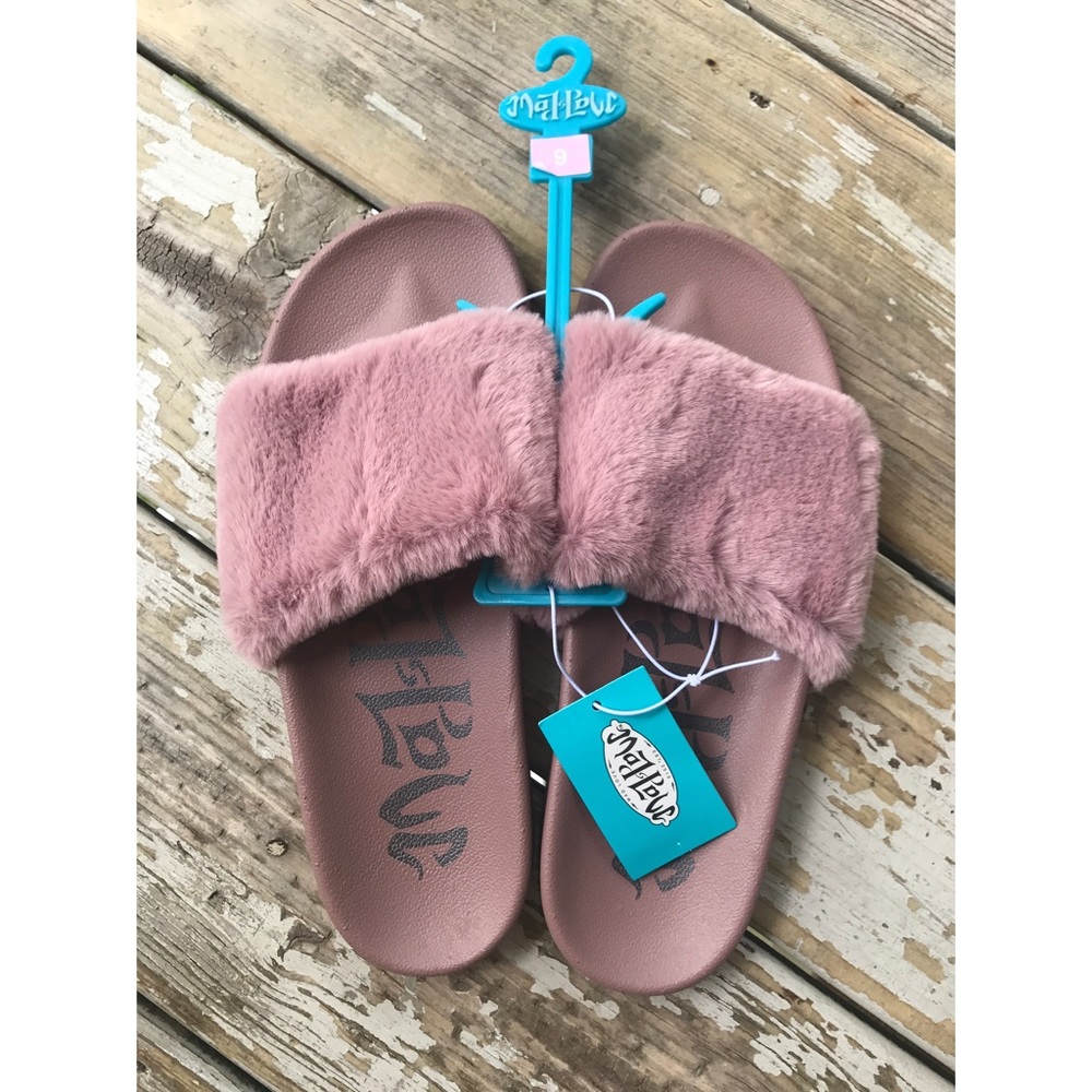 NWT Mad Love Mauve Phoebe Fuzzy Fur Slide Sandals